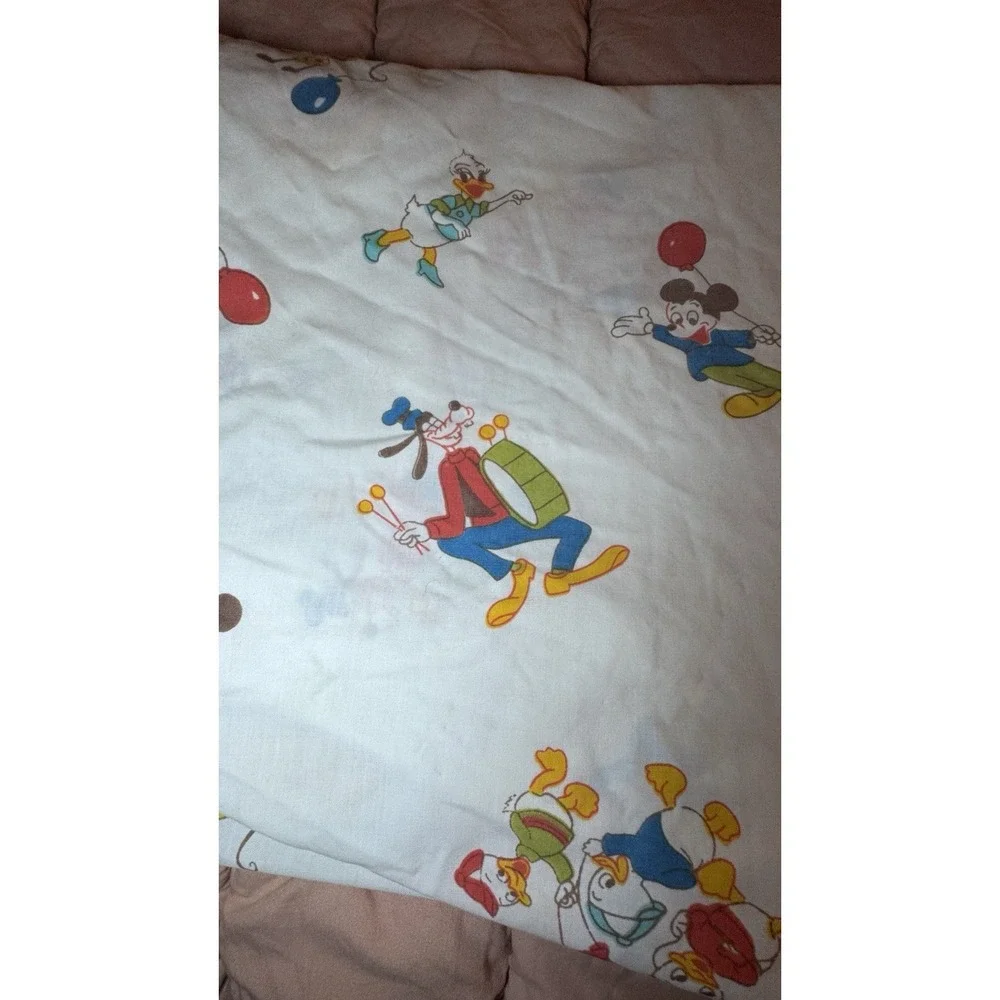 Vintage Disney Mickey & Friends Fitted Crib Sheet 52x28